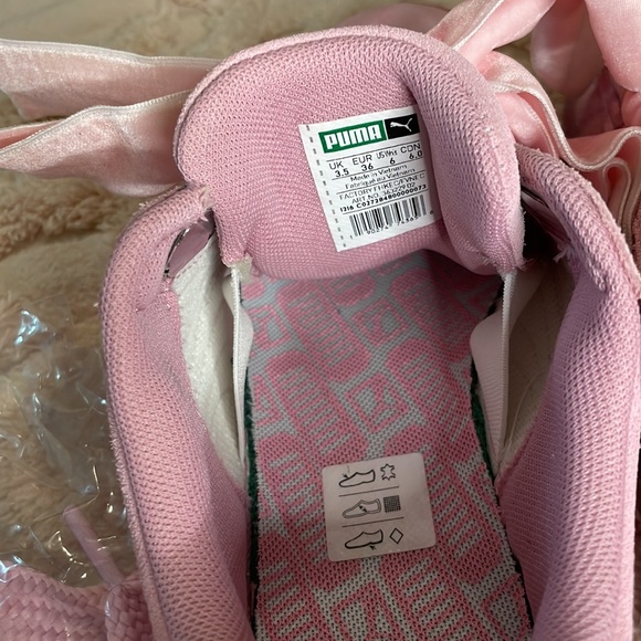 Puma Pink Sneakers - Picture 6 of 9